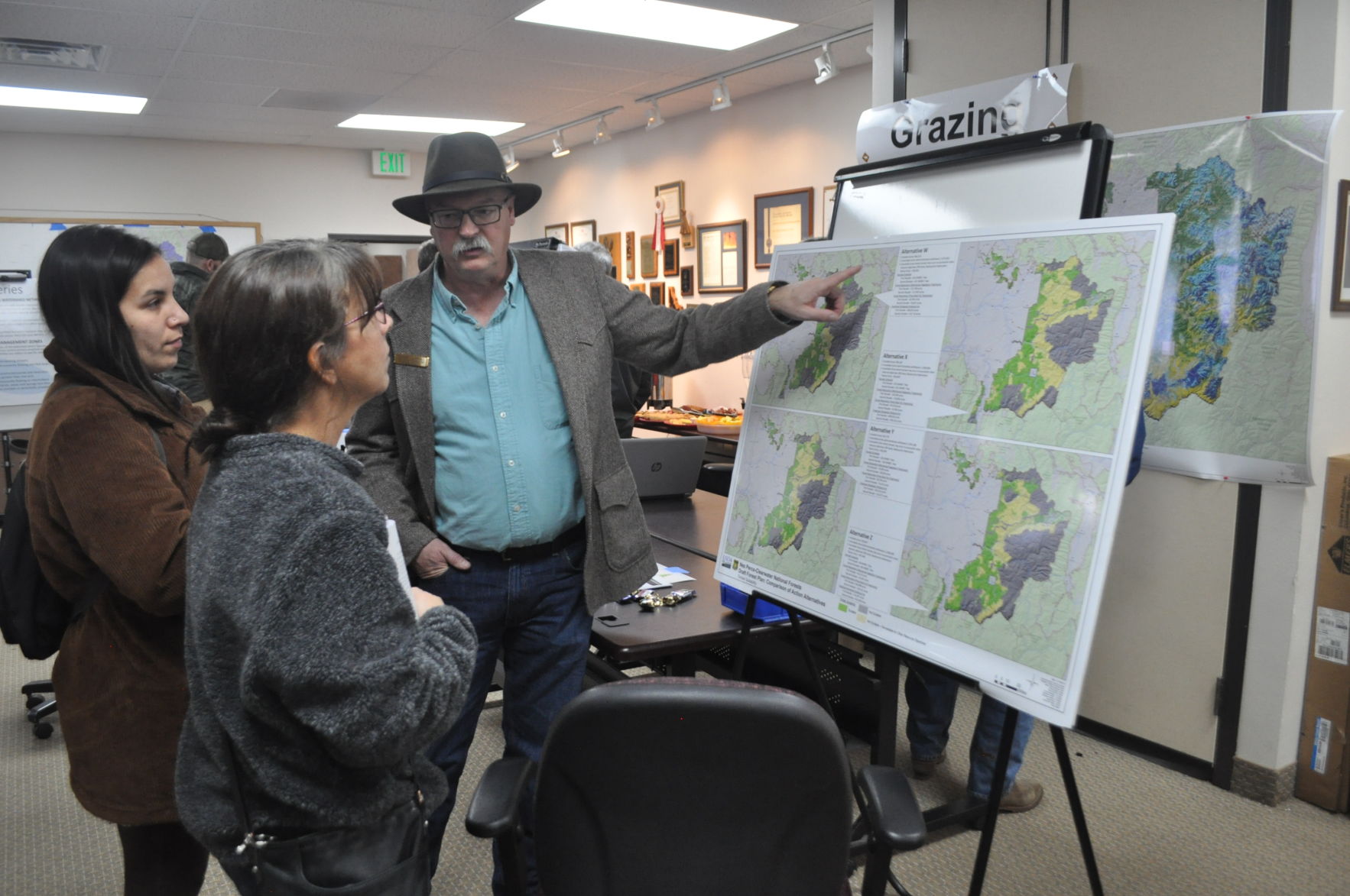 NEWS - Forest Revision plan mtg (2).JPG